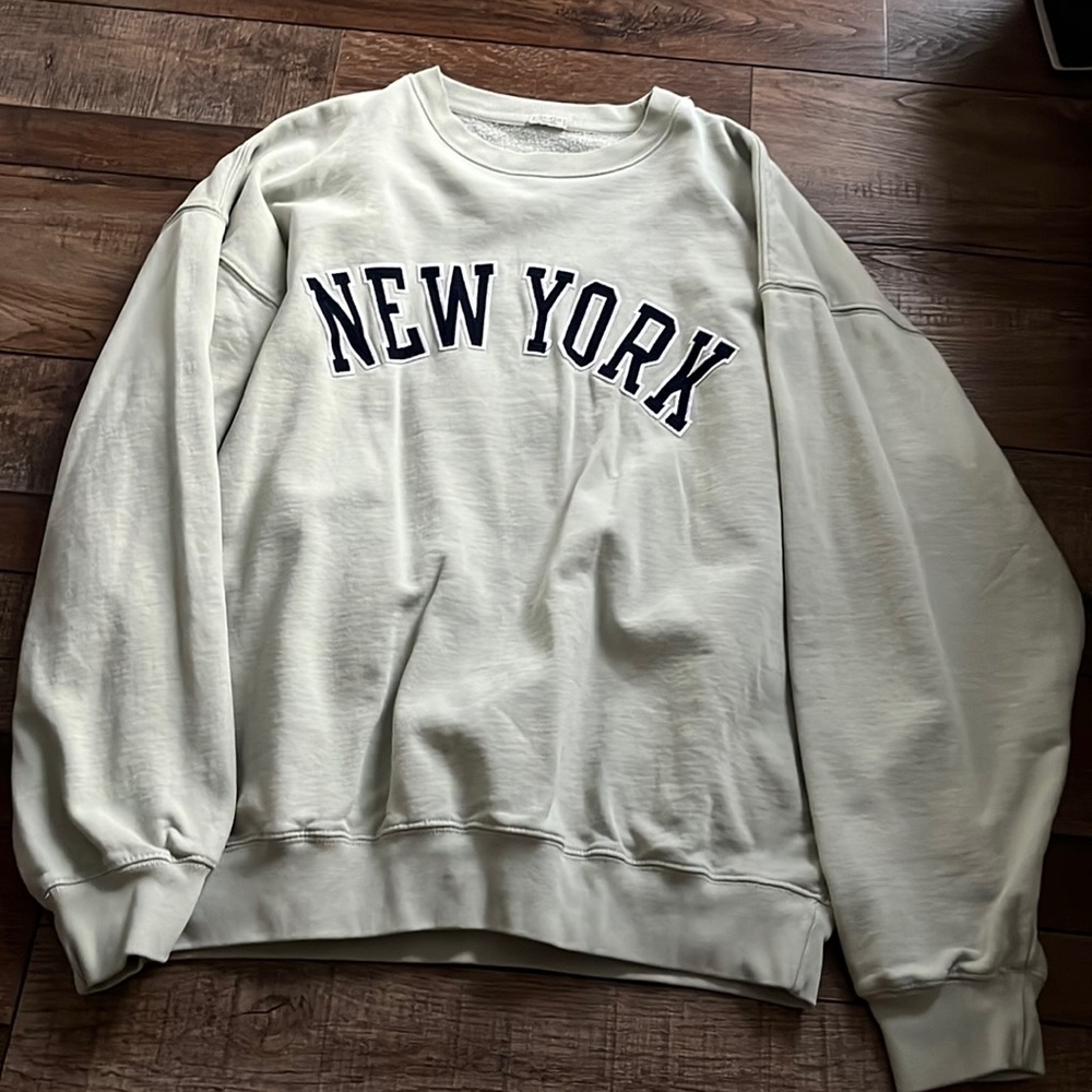 Graphic Crewneck!